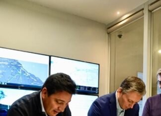 Fernando Gray y Martín Marinucci firmaron un convenio para mejorar la seguridad en las estaciones de tren y sus alrededores