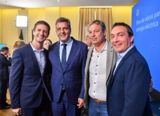 Cascallares con Massa y Ferraresi en el anuncio de 278 obras para mejorar el servicio eléctrico