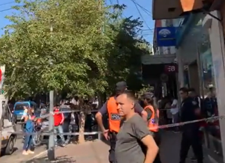 Berazategui: murió mientras operaba en un cajero automático