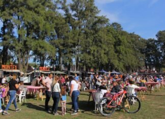 Centenares de vecinas y vecinos asistieron a una nueva edición de «Expo Esteban Echeverría»