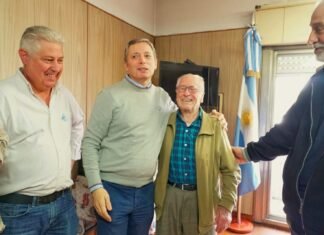 Fernando Gray se reunió con integrantes del Centro de Almaceneros Minoristas, Autoservicios y Afines de Esteban Echeverría