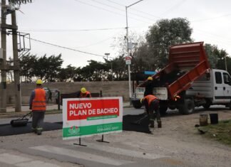 Echeverría: el Municipio continúa con los trabajos de bacheo en Canning