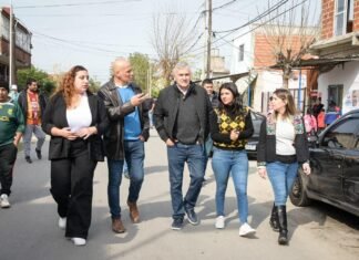 Gerardo Morales junto a Alejandro Trotta recorrieron Lomas de Zamora