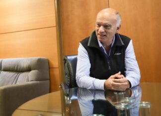 Grindetti: «Con los otros tres precandidatos vamos a seguir trabajando en conjunto, estamos todos en el mismo equipo»