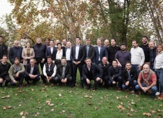 De Pedro afirmó junto a intendentes bonaerenses que «el futuro empieza el 25 de mayo»