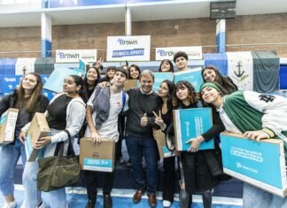 Cascallares entregó 912 netbooks a estudiantes secundarios de Brown