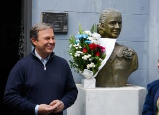 Emotivo homenaje a Eva Perón en el Partido Justicialista de Almirante Brown