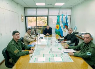 Fernando Gray se reunió con autoridades de Gendarmería Nacional y de Prefectura Naval Argentina