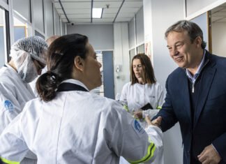 Cascallares y Fabiani visitaron la planta de la firma Danone junto a la embajadora de Francia en Argentina