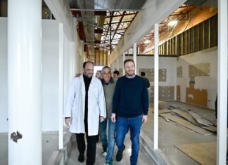 Federico Otermín recorrió la obra del nuevo Hospital de Diagnóstico de Banfield
