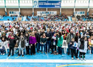 Cascallares y Fabiani entregaron 2.100 tablets a alumnos de escuelas primarias