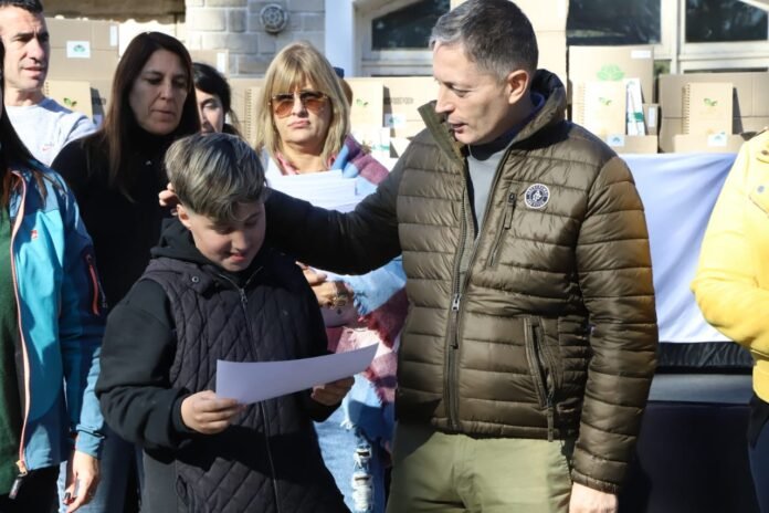 f557dd2c-38d3-cdf6-4aca-5478b6ff5c82