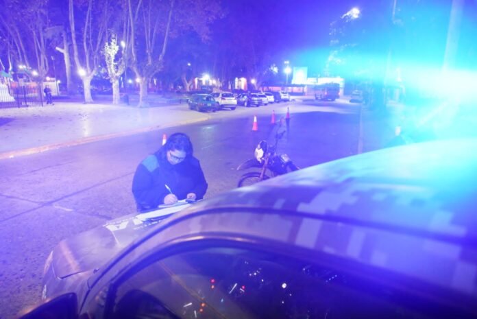 19cff3bb-037f-20a7-a6b5-1716b86d40fe