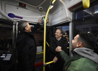 Junto a Cascallares, Massa elogió el sistema de seguridad de los colectivos de Brown