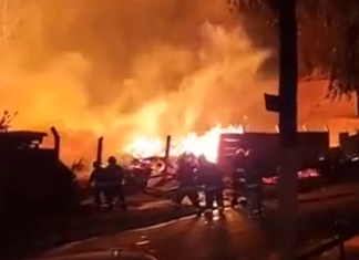 Luis Guillón: controlan incendio en un depósito de pallets