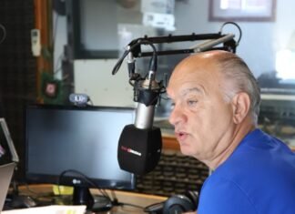 Grindetti duro contra los piquetes: «Hay que sacar el Ministerio de Desarrollo Social de la 9 de la Julio y quitarle la licencia a los micros escolares que transporten piqueteros»