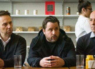 Martín Tetaz bajó a Lomas de Zamora en medio de radicales, Viñuales y huevazos