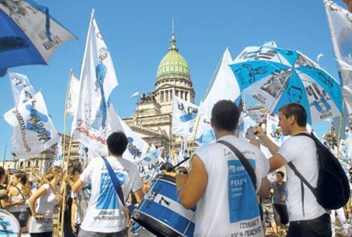 juventud-de-la-campora_1000_1100