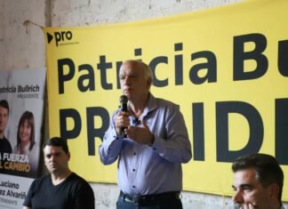 En Echeverría, Grindetti anunció: «Nuestra boleta expresa un cambio profundo de punta a punta, desde Patricia hasta el último concejal»
