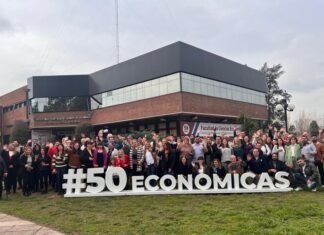 Cincuentenario de Ciencias Económicas: Homenaje a los No Docentes