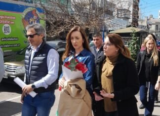 Victoria Villarruel en Lomas de Zamora: «Vengo de una familia de uniformados y conozco el desprecio que hace años existe por la labor»