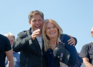 Kicillof en Berazategui: «Los problemas no se resuelven con dinamita y ajuste, se resuelven con un Estado presente»