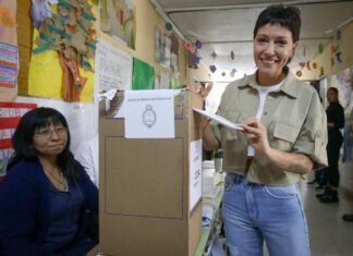 Mayra Mendoza: «Con seriedad, responsabilidad, amor y memoria, que los quilmeños elijan»