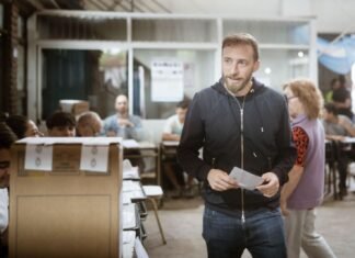 Otermín arrasó en Lomas de Zamora con el 51% y será el nuevo intendente