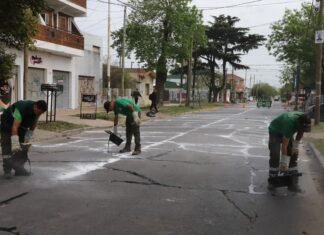 El Municipio continúa con las tareas de tomado de juntas en las calles del distrito