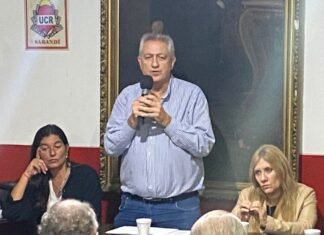 Fernando Landaburu sin vueltas: “Nosotros pensamos que lo de Massa es malo y lo de Milei también es malo”