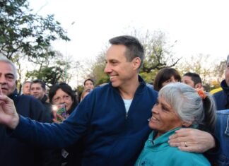 Guillermo Viñuales con los botines de punta: pedido de renuncia y rumores de acuerdos en La Libertad Avanza