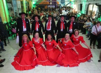 El ciclo Folklorísima celebró el Día Nacional de la Tradición y el aniversario del Museo Histórico Municipal La Campana