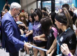 Ferraresi inauguró un nuevo Polideportivo en Dock Sud