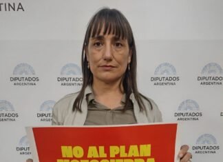 Romina Del Plá: «Al plan de guerra de Milei y Caputo contra los trabajadores, lo vamos a enfrentar en las calles»
