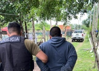 Villa Centenario: asesinaron a un joven de 18 años de un tiro en el pecho