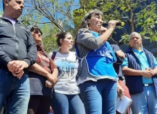 El Sindicato Municipal de Echeverría garantizó la entrega de canastas navideñas y cruzó al intendente Gray