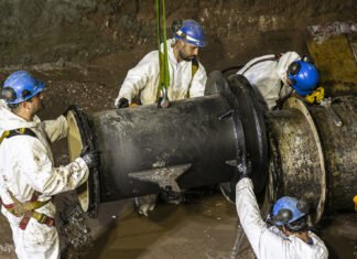 Remueven un imponente conducto de agua y encararán la última etapa del viaducto de la Rotonda Los Pinos