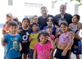 Escuelas de Verano: Otermín visitó la primaria 93 de Budge