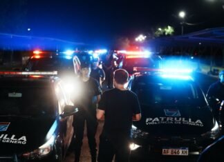 Otermín supervisó el cambio de turno de móviles de patrullaje nocturno