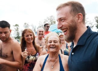 Otermín: “Queremos que los adultos mayores de Lomas tengan espacios de encuentro”