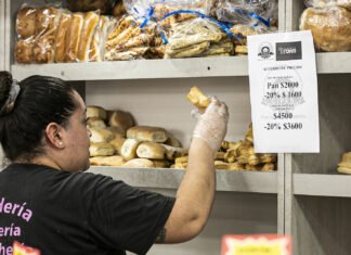 Acuerdos de precios entre el Municipio de Brown y Panaderos: 20% de descuento en pan francés y facturas en Almirante Brown
