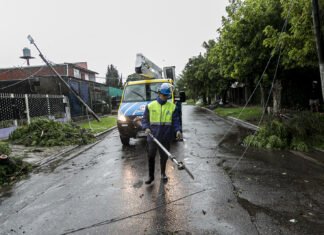 Almirante Brown: todos los equipos del Municipio trabajan en la calle mitigando los efectos de la tormenta