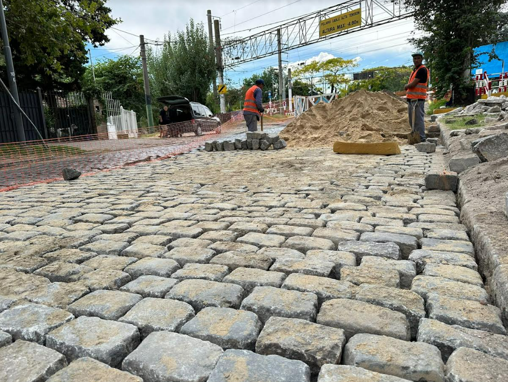 Avanzan las obras viales en los diversos barrios y localidades de Brown