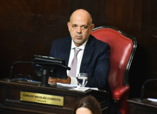 Senador «Charlie» Curestis y un mensaje al PRO: «Esperamos que entiendan que se tienen que alinear a esta estructura»