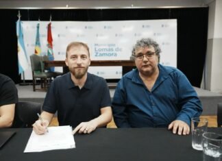 Otermín firmó convenio con farmacéuticos para fabricar repelentes de mosquitos