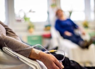 Denunciaron que una paciente con cáncer falleció luego de que el Gobierno le quitara la medicación