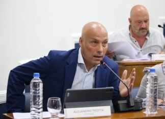 Alejandro Trotta pidió por la vuelta de dos sesiones mensuales en el HCD de Lomas