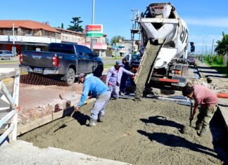 El Municipio de Esteban Echeverría realiza obras de bacheo en hormigón en la Ruta Nacional 205