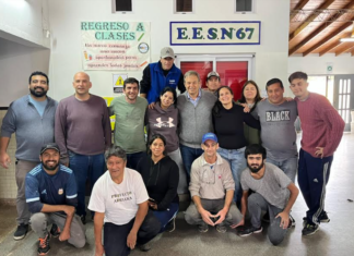 Cascallares visitó una escuela secundaria donde se realizaron trabajos de pintura y mantenimiento