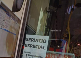 Funcionan los micros especiales para reforzar el Tren Roca